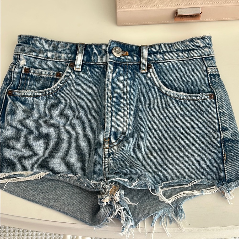 Zara Denim Frayed Hem Women's Shorts